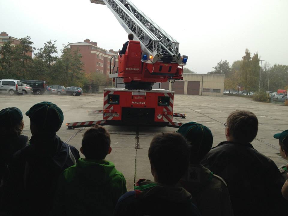 Sint-Martinus den XIIde - Bezoek Brandweer Welpen Kiewit